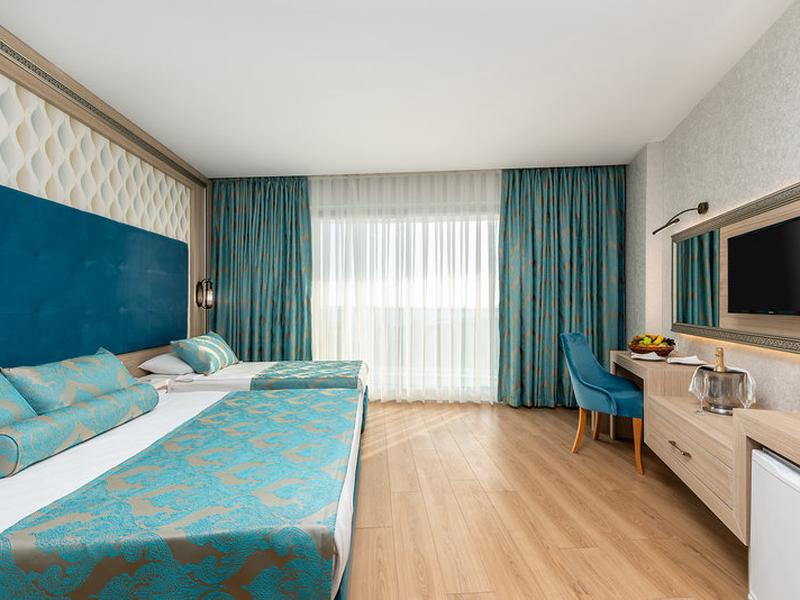 EEB93598EC540704AC613854F7CCA554