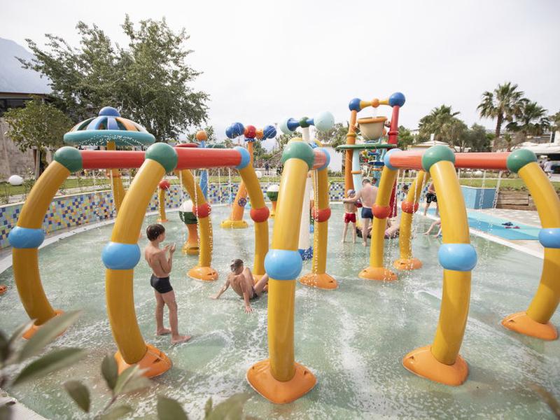 0D4E2800D03E7AEC27B49B5853FDD4DA