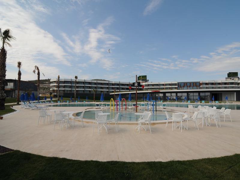 2FA5D4D1565DA928F76061A30832A164