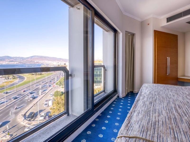 E0906D19B5D44D5CEC2A8759497A9BDF