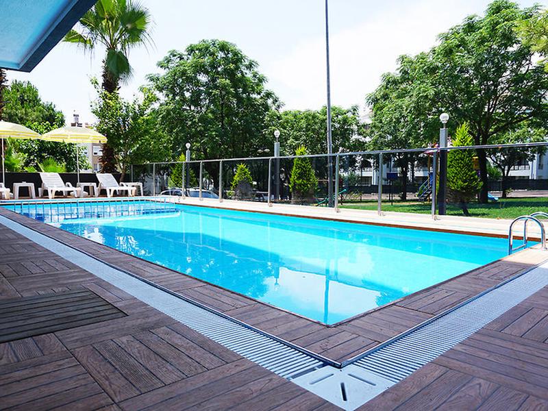 41EF4CD9A8644FCC6F1DC28C5ABF8D27