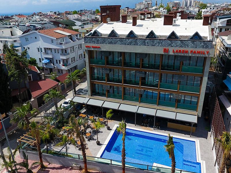 E268D3BC5BAEBD70796C3E182995033E