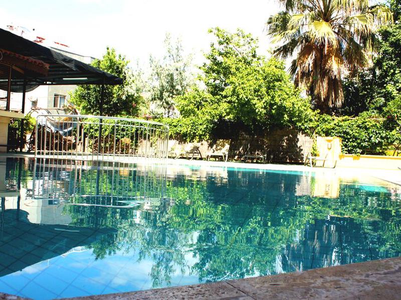 79803AD3F8B4067A0D25C8EE23A12366