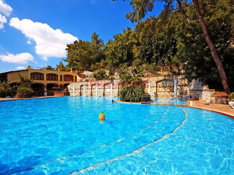 39A7185D94FDE09E3CD386AE35993400