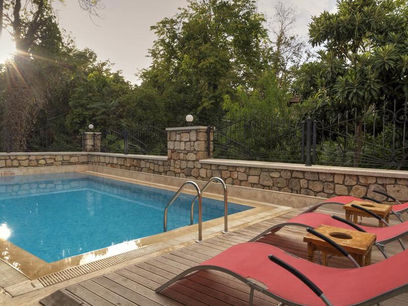 4CD25F722CE68FF9B4A8827F8D756391