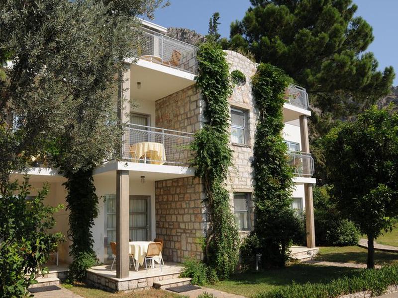 0952A515BF69B50BFDC659D4E1B22949