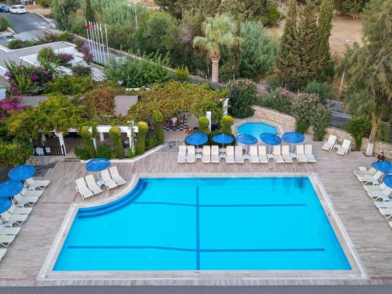 6951E9D7E9D5F084B7AEAB93BEE19592