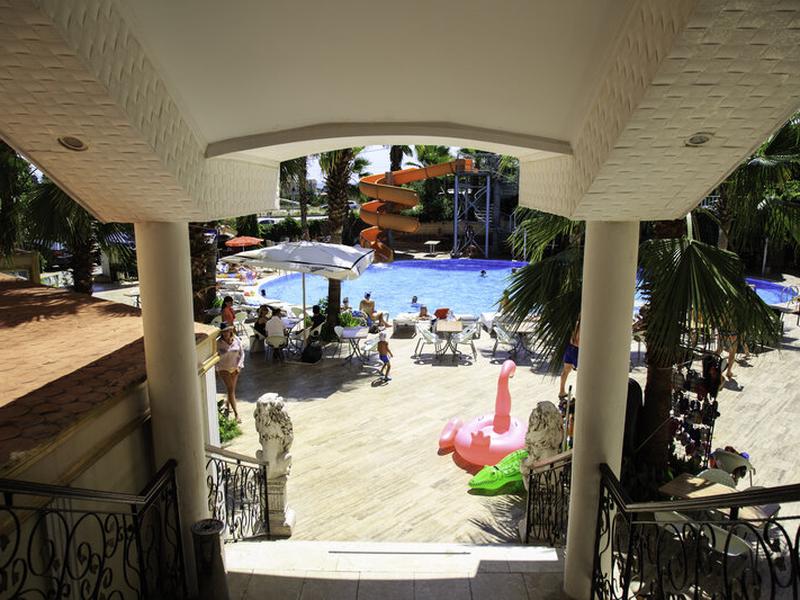 FA79D7FC952D780F8A30AAE8358C4553