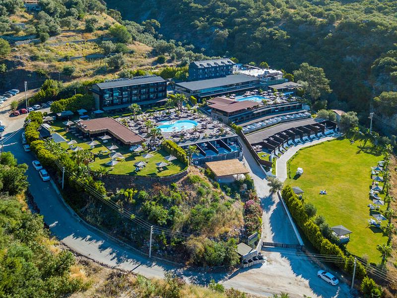 B83B0D9F44C9A8AFD8F3A46D280D809E