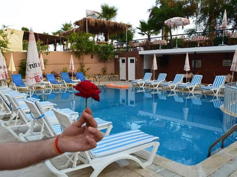 3EEEBC5C6CF6298B379AD7D0DAB6FC23