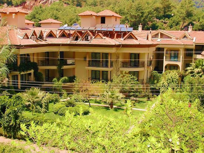 060DC28036CEDF2B8A7ECDD2B1384F18