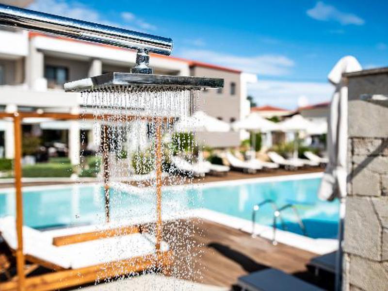 FE7D24C8A64C2FFF820A0BE70068A05F