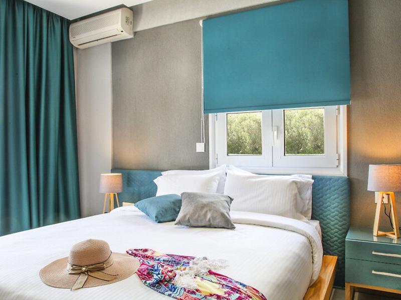 AAD9C058E5414717B7949BBB0CDB958B