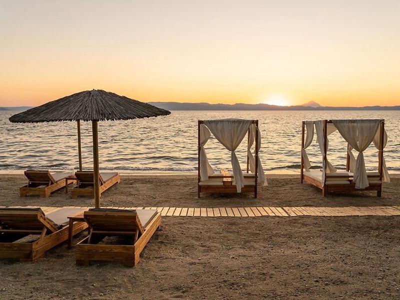 025E7C6FB8F3D3E1F115302B0A1D3CF3