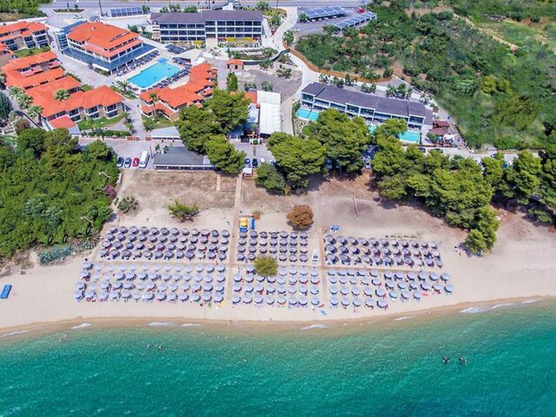 Lagomandra Beach Hotel