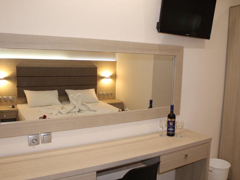 46C86FDDEC1EC9DD9D54E43F3B004917