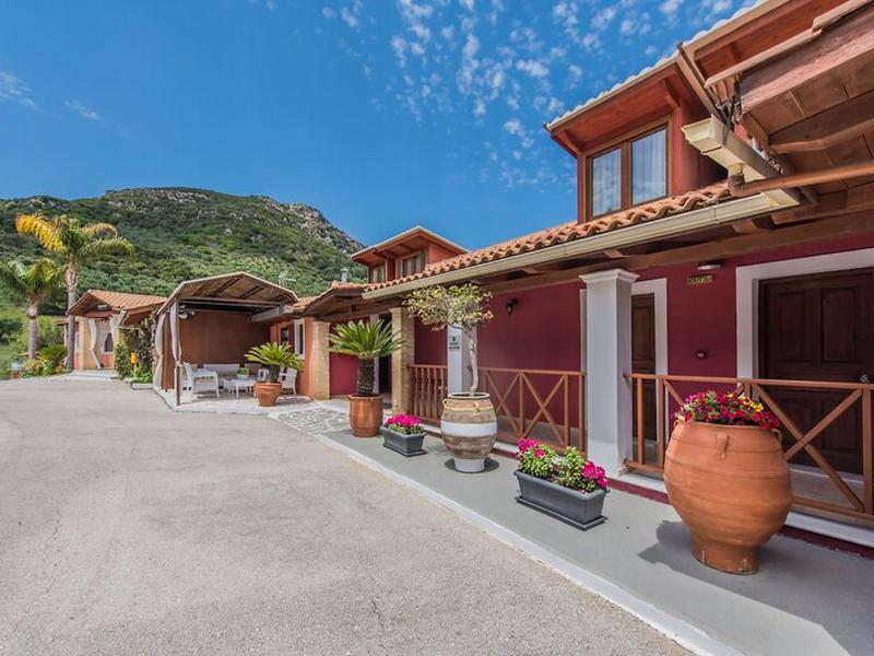 736EDF6EBAC1298AF8996ABF11AAD896