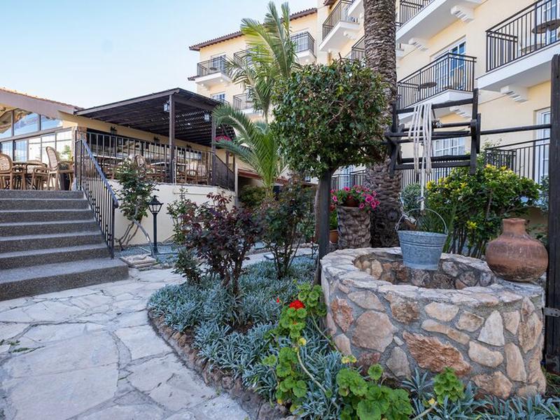 46961CFB12F2401622B255F6E9203B67