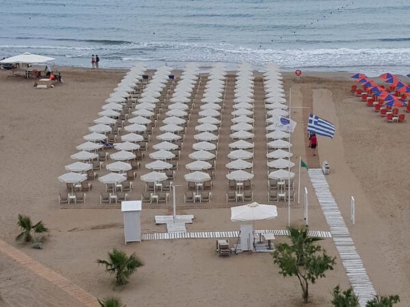 7B524BEE5596CB52F83A20F2A2FF0821