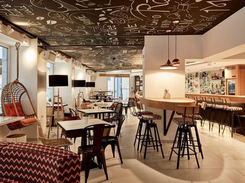 8AA4FDC4670D3581ED5C19169852B634