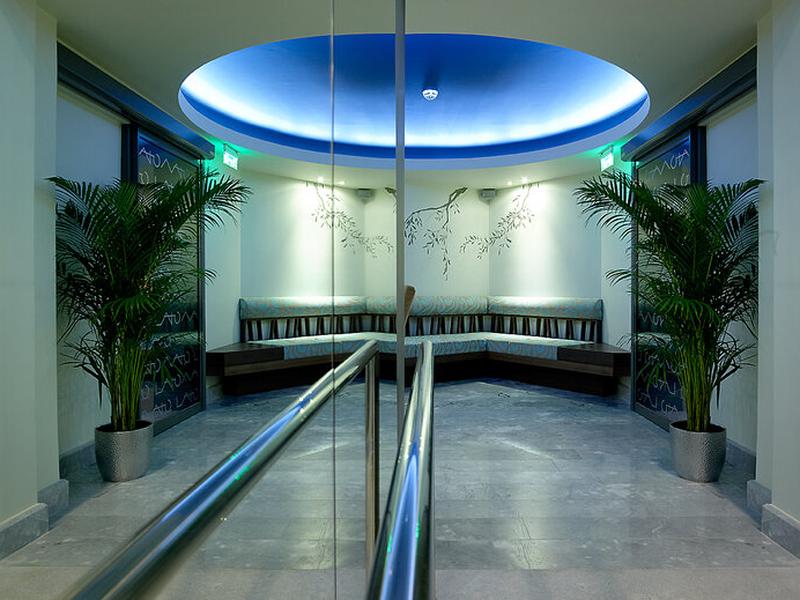 4FB22DBCE68B676129C84DCDA8499451