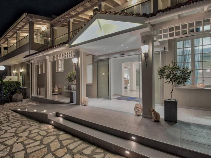 F89D06A4E7A70B51FCE111BD0C5665E3