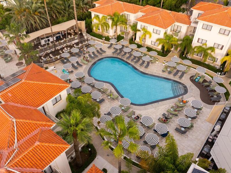 09C1109357CCB6577C17A38C83EA25F3