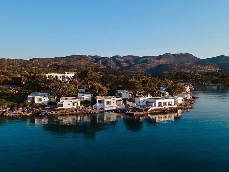 Minos Beach Art Hotel