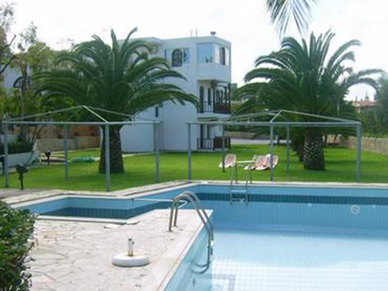 B329AE124998F7CD799C2BA3B0E1F9D6