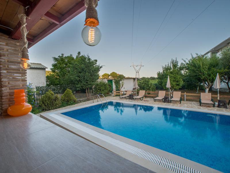 CB5BB53FFA056D2AE378C5FB44594431