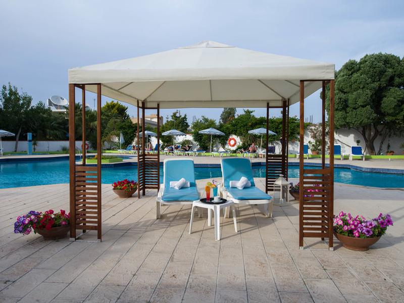 A99C23E5D1A3CD9BE75160F236239329