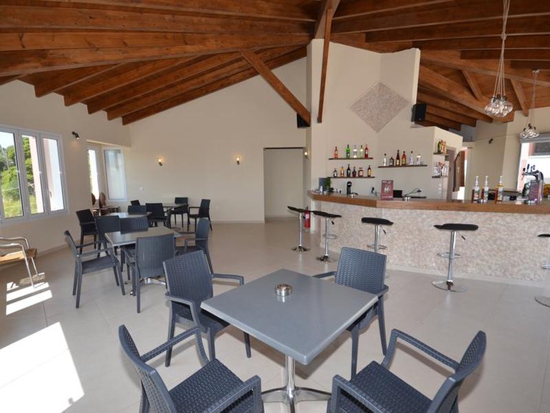 9E7C2E640EE142F13F64B3BBDBFEE149