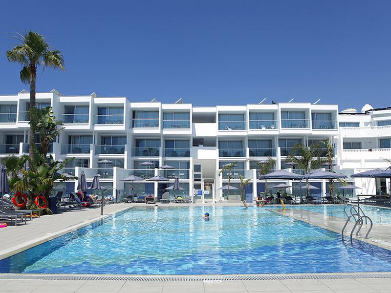 Limanaki Beach Hotel