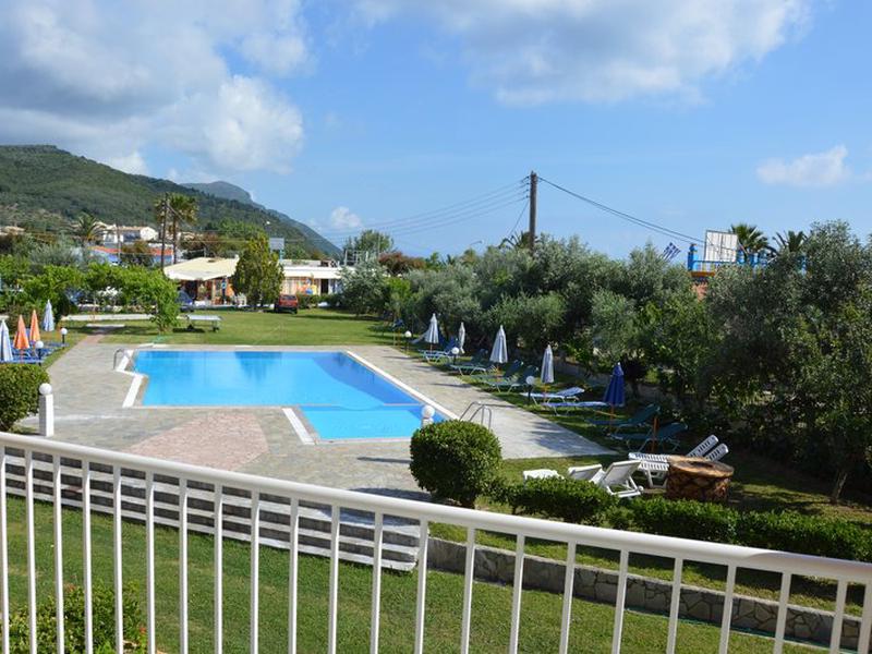 21DAC6A0F3ADDCB1F07D9AAC8FF04C28