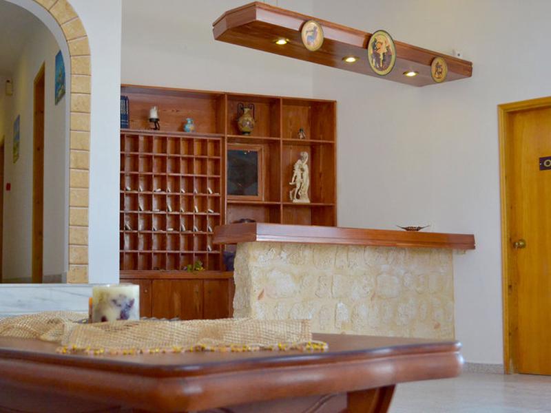 4243F1971123DA78BE151480E741C144