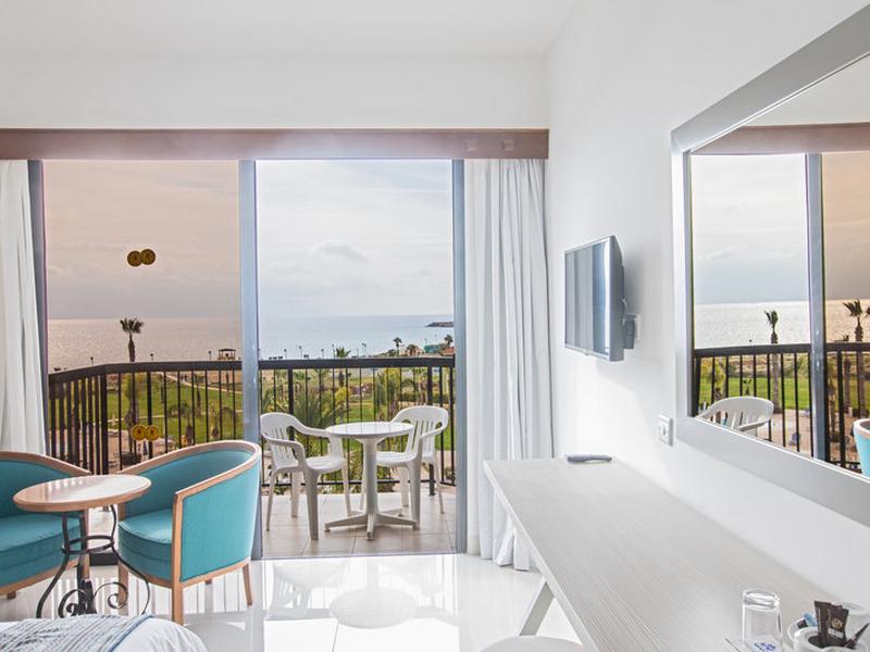 0B79DE1AAAAD86DC54B81E3E57C85AB2