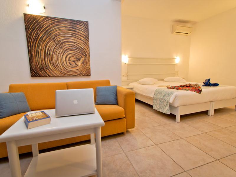 BF497F898458360058B27AE3049B382E