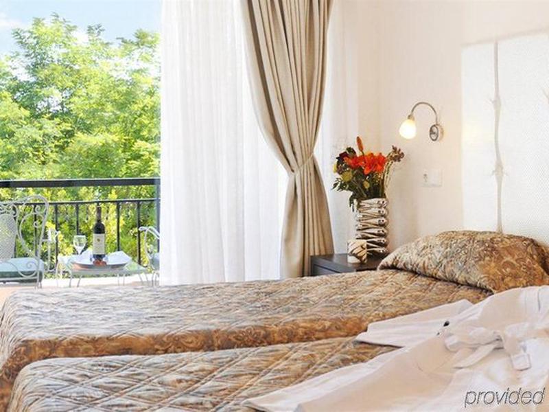 387DEAE29C829168B5B616C887D48D53