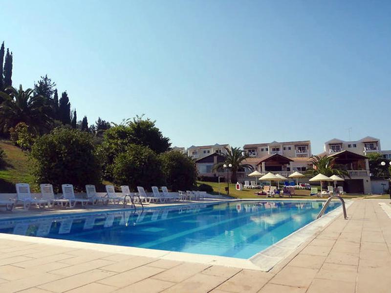 16DE396B8A6F4B53BB4223D07395FD11