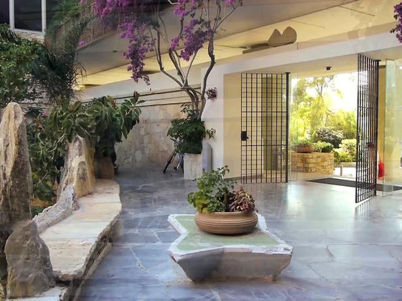 B2A35EC23F1F044713B43C49DFC68703