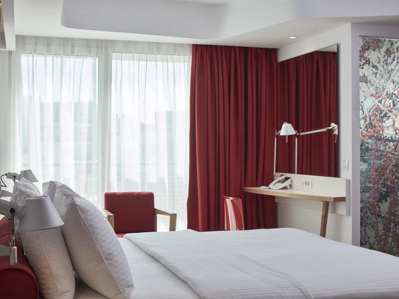 4511512D8DC866144748825344C1033E