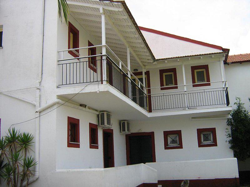 442EE57CBFAFAF7B46EA0D11C30F2424