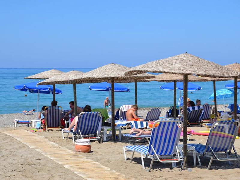 F06B9AE6169393285CD7AC2DEC6D996C