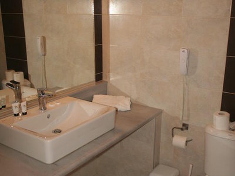 1BF4F56FDB4F0B406D821682A118E544