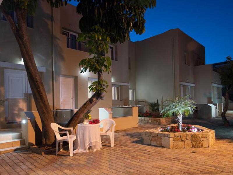 54D9FA556DE0F4C6FC62D2E0812477B6