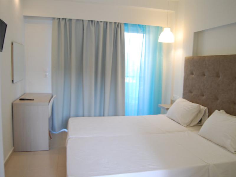 892101C0DABE73244D06CB99C79C7C72