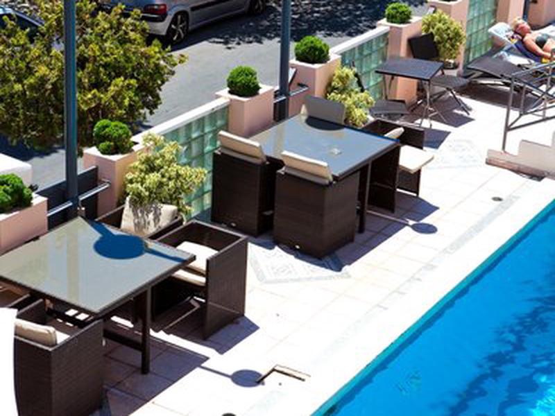 326B0C64AB665859A3983CD69570562F