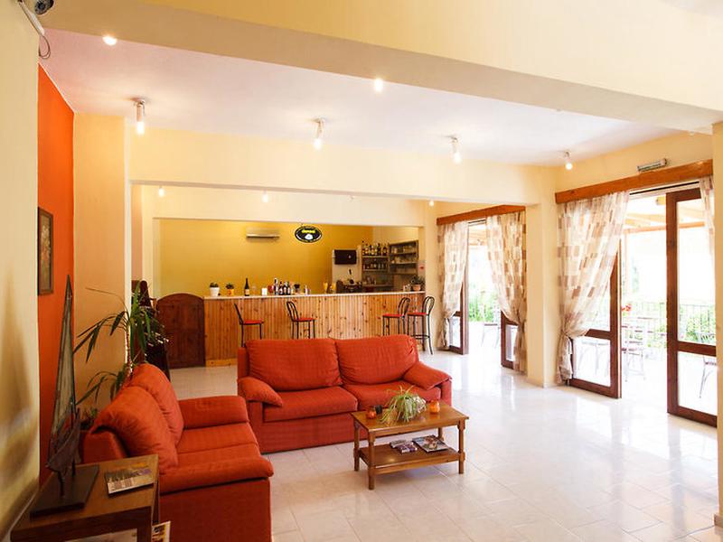 C11989FBB05E9E36D0B5AA54A8100E01