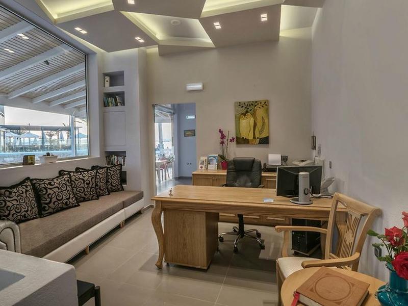 888D7A5E79602F4AD1F730866802B199