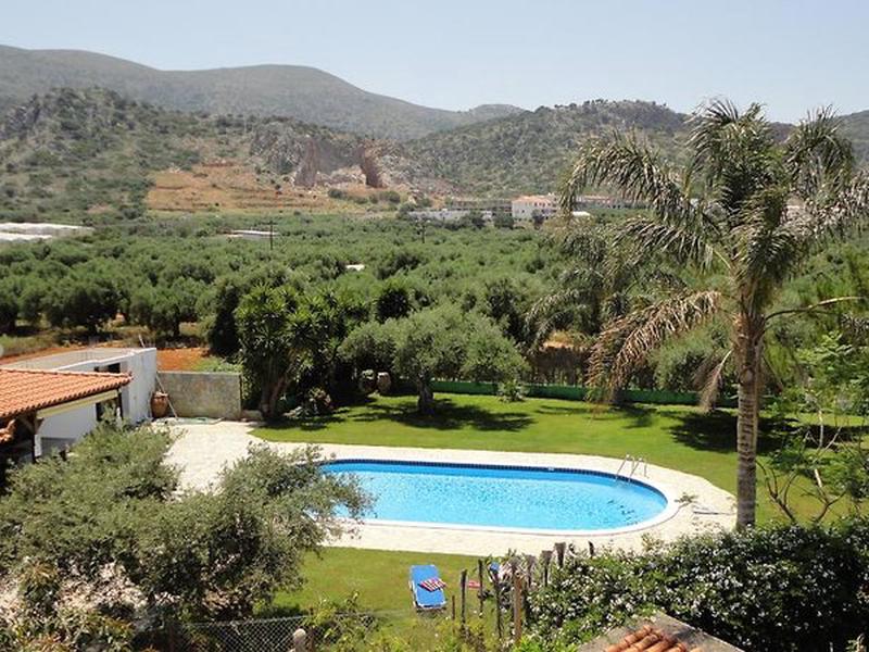 89E1D1E1E8469058BEE4EFD35CAF7E31